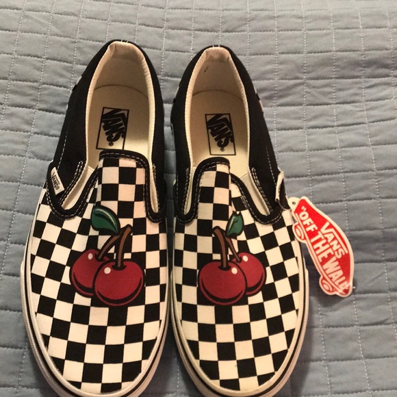 vans old skool cherry chex skate shoe